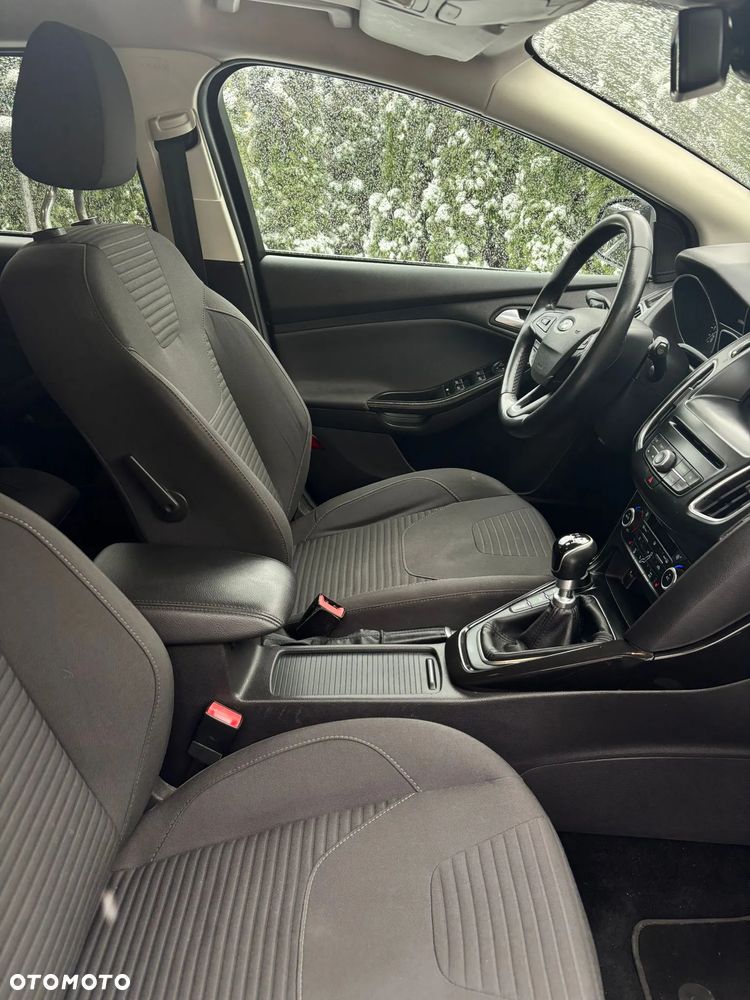 Ford Focus 1.0 EcoBoost Titanium ASS - 5