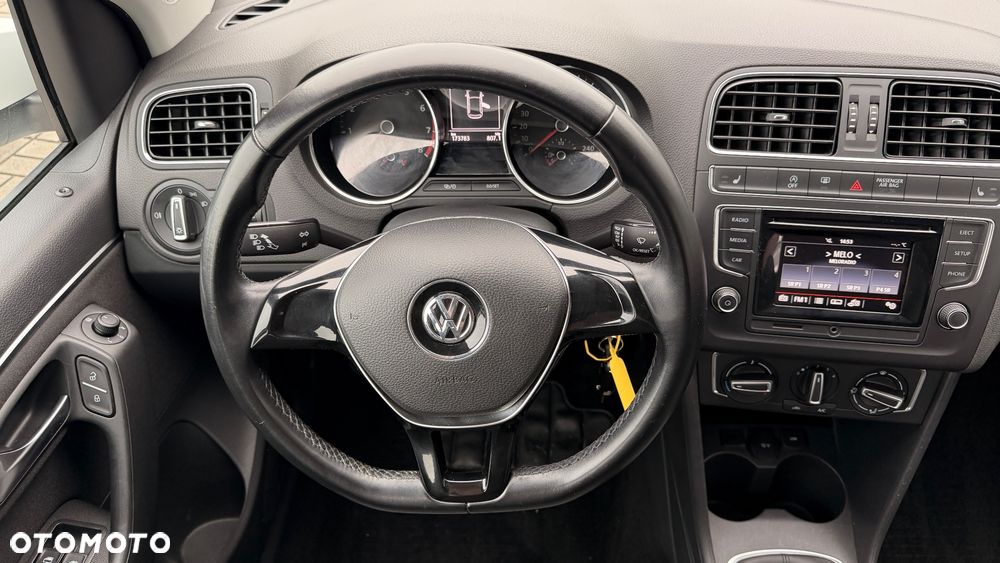 Volkswagen Polo - 13