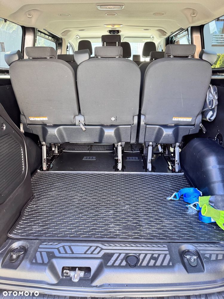 Ford Tourneo Custom 2.0 EcoBlue L1 Trend - 12