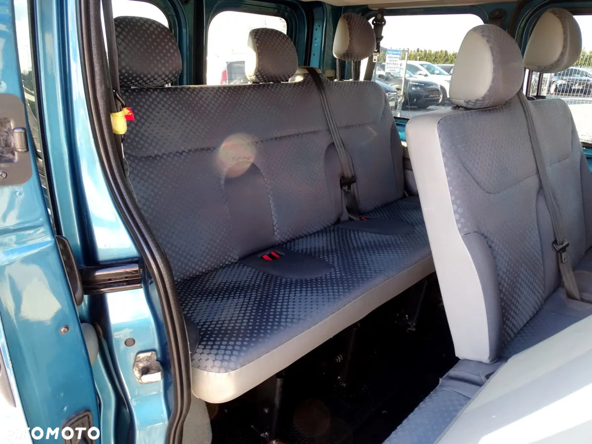 Renault Trafic L1H1 Passenger Quickshift - 15