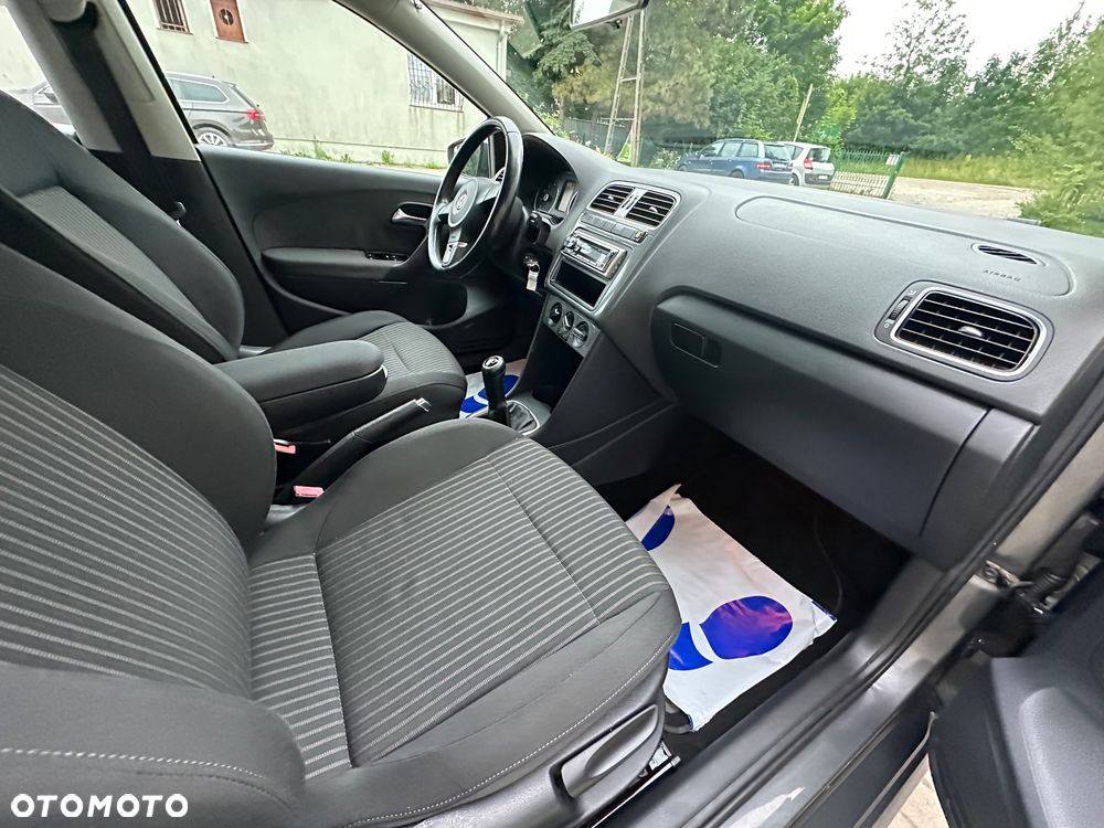 Volkswagen Polo 1.4 16V Trendline - 21