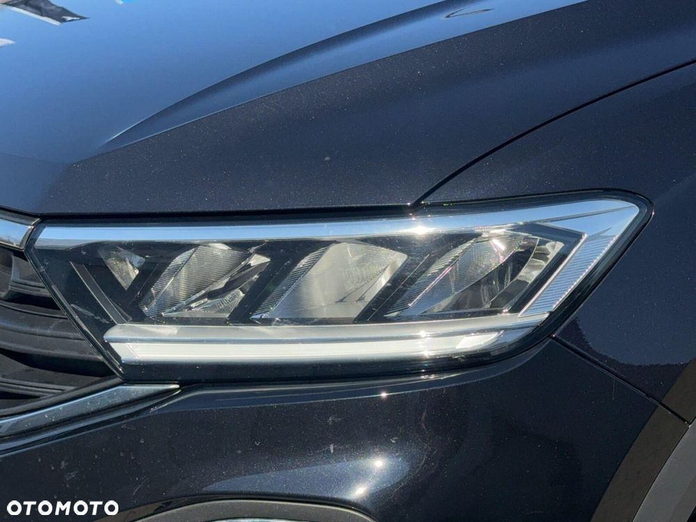 Volkswagen T-Roc - 8