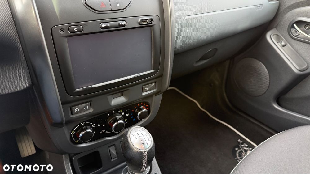 Dacia Duster 1.2 TCe Celebration - 12