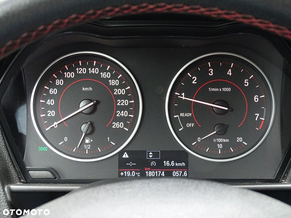 BMW Seria 1 - 21
