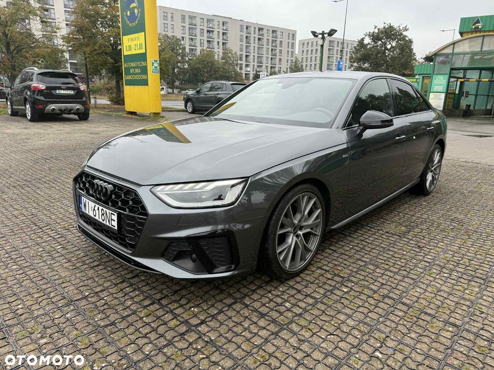 Audi A4 - 1
