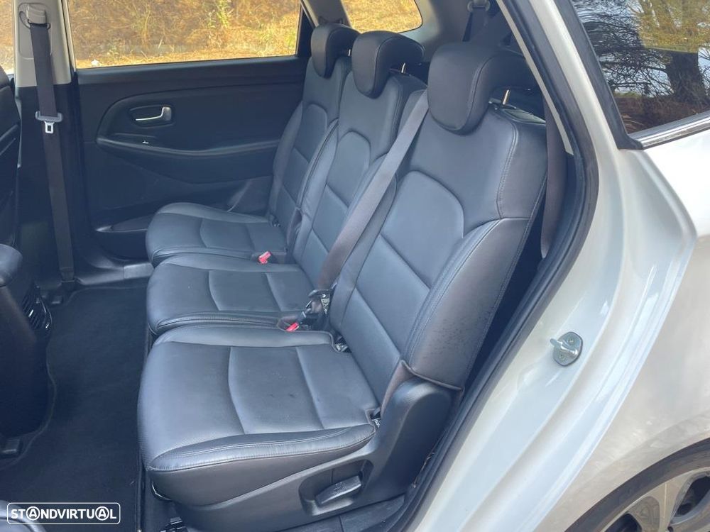 Kia Carens 1.7 CRDi ISG TX - 41