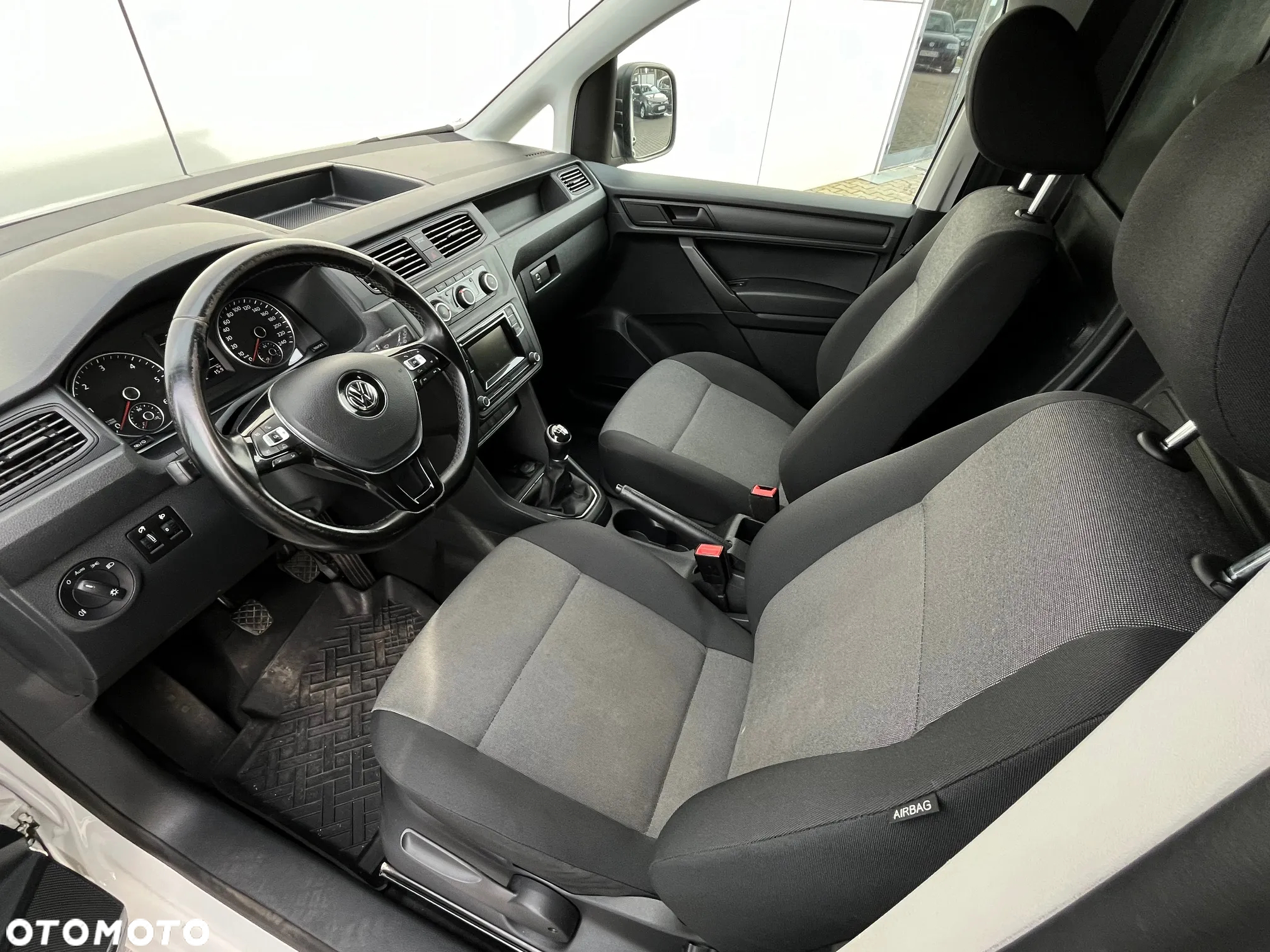 Volkswagen Caddy - 17