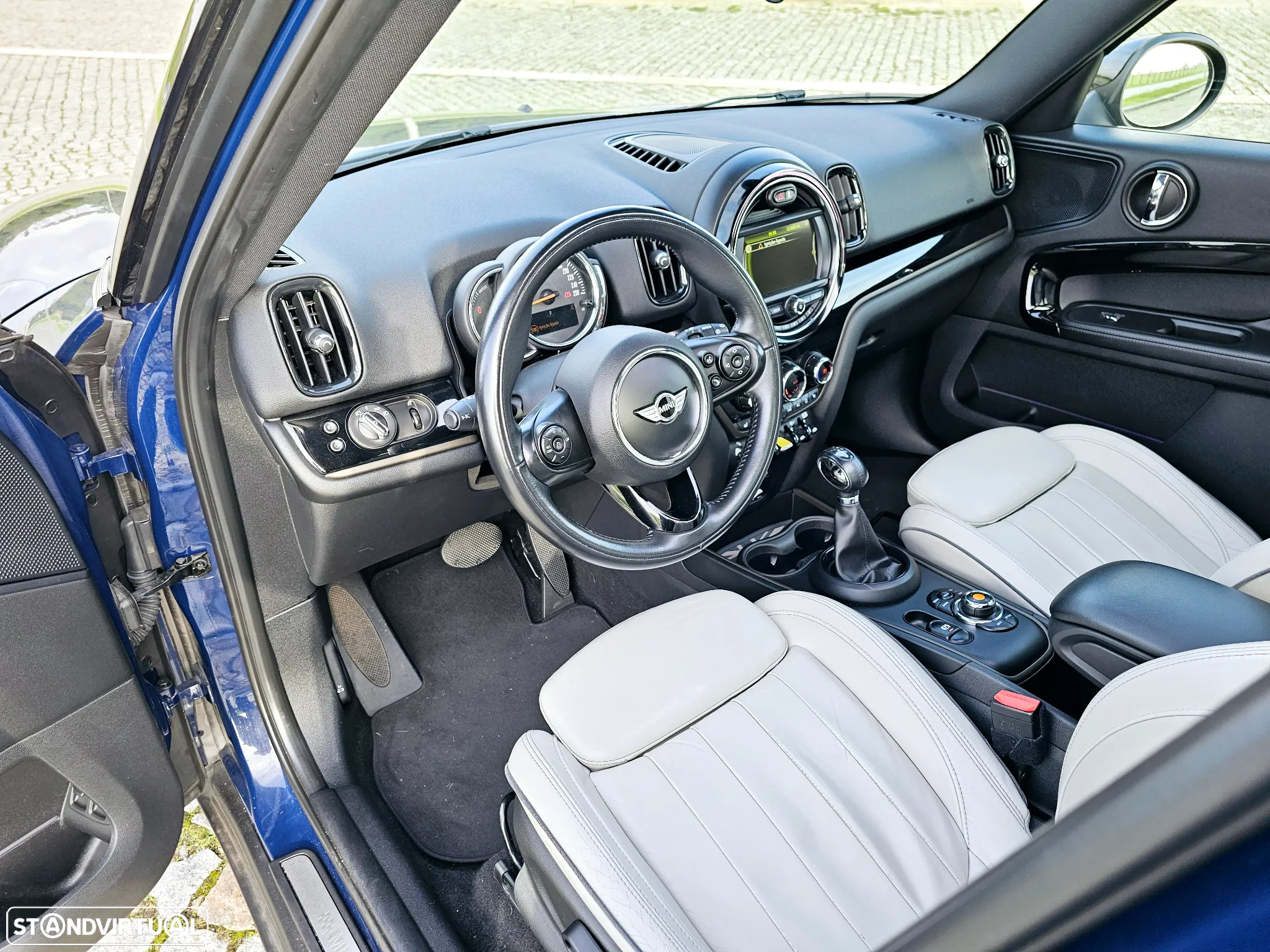 MINI Countryman Cooper SE ALL4 Auto - 7