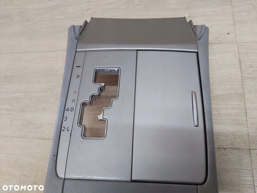 TOYOTA Camry VI XV40 ramka biegów schowek tunel środkowy 06-11r - 2