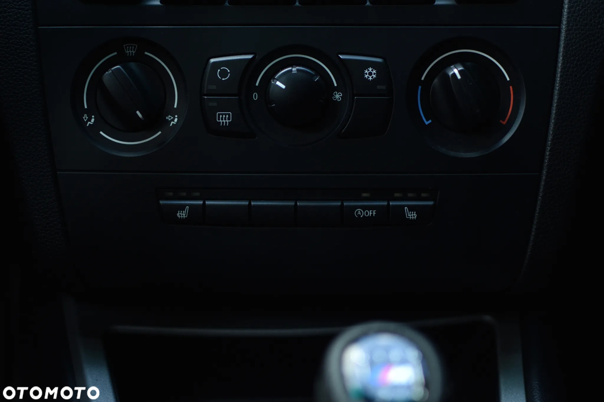 BMW Seria 1 118d - 19