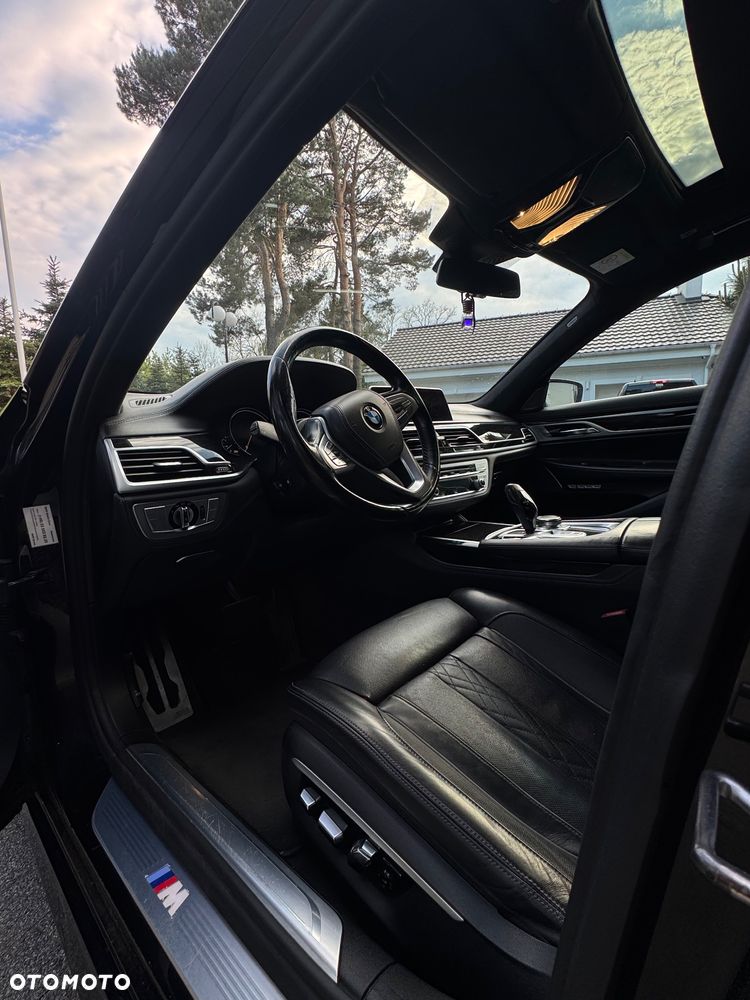 BMW Seria 7 750Li - 4