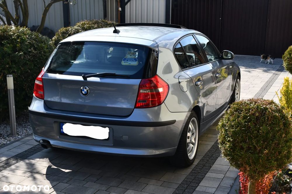 BMW Seria 1 118d DPF - 3