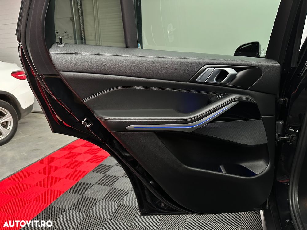 BMW X5 xDrive30d xLine - 23