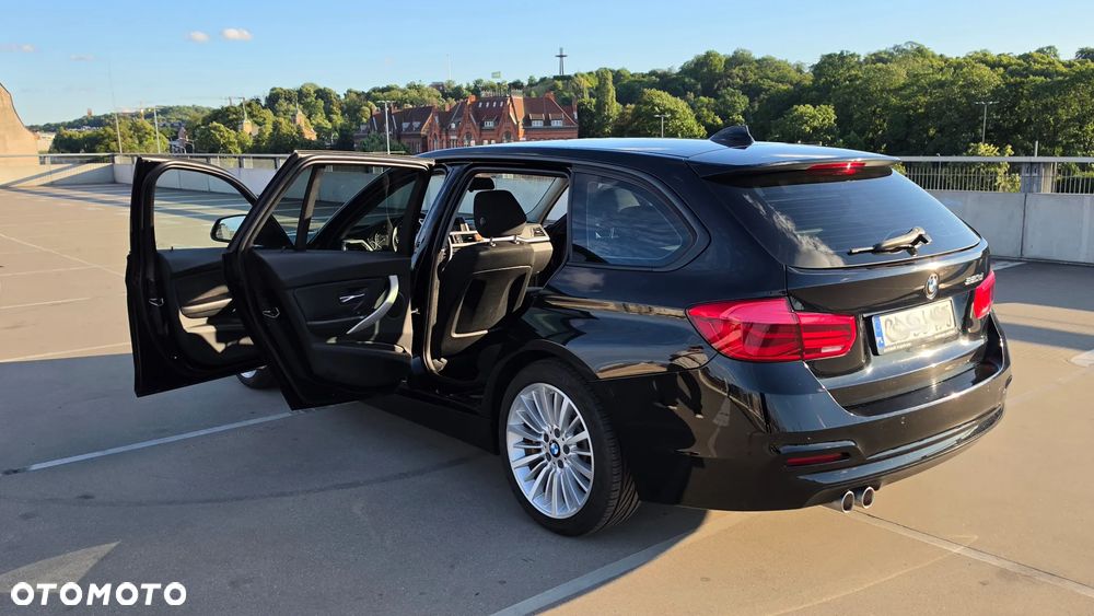 BMW Seria 3 320d - 9