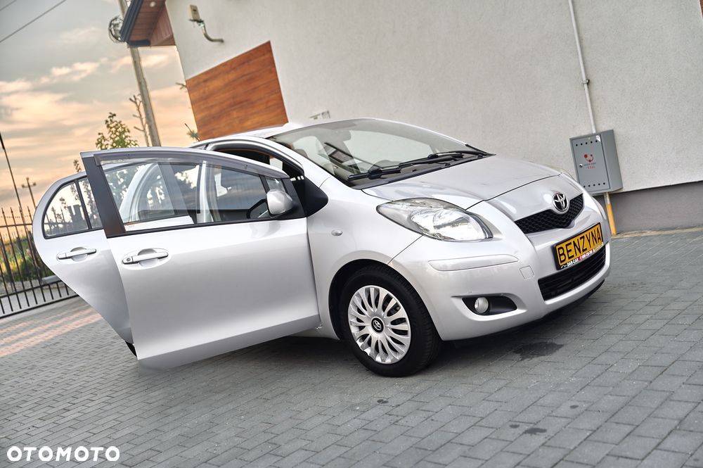 Toyota Yaris 1.33 VVT-i Sol - 23