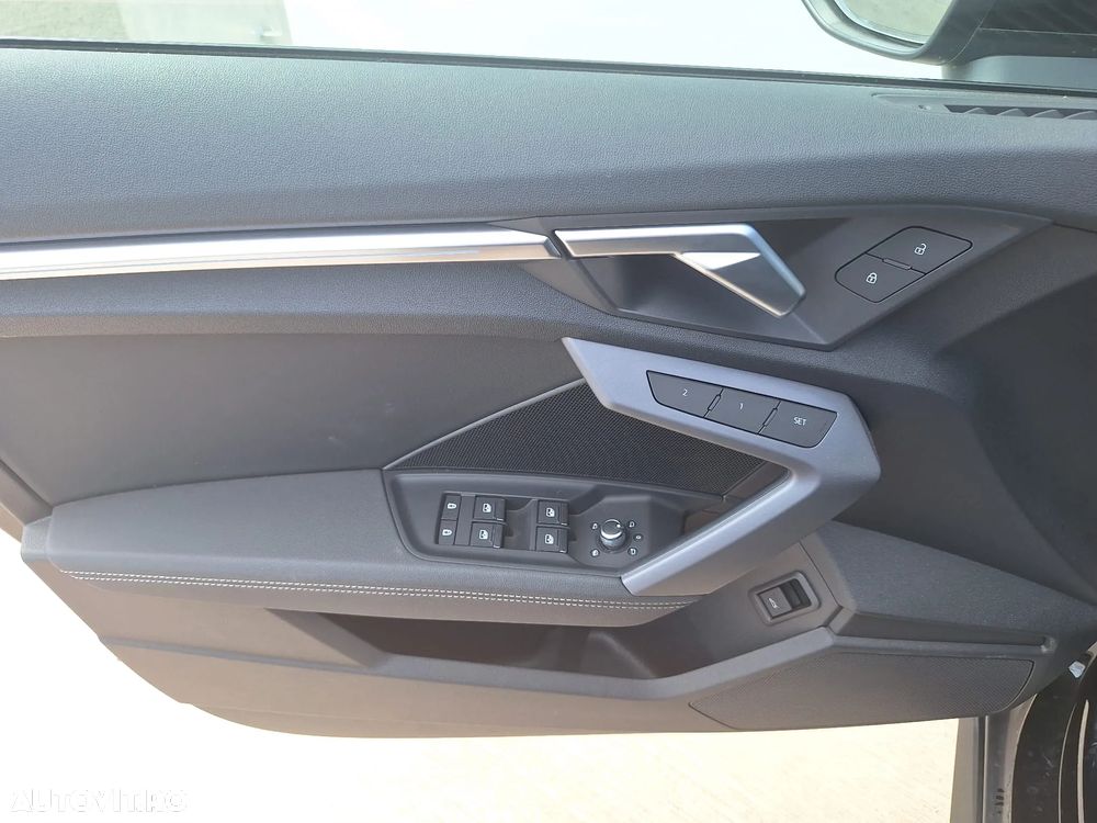 Audi A3 Limuzina 35 TFSI S tronic MHEV S Line - 7