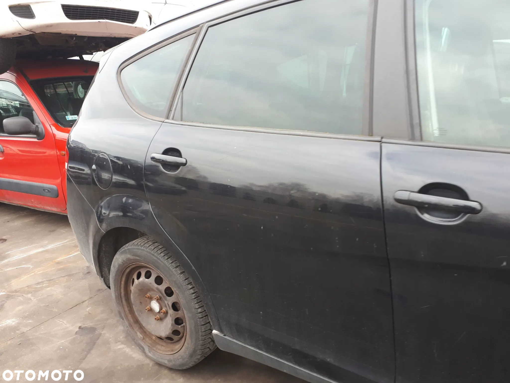 SEAT ALTEA XL 06-09 1.9 TDI OŚWIETLENIE KABINY LAMPKA PODSUFITKI - 11
