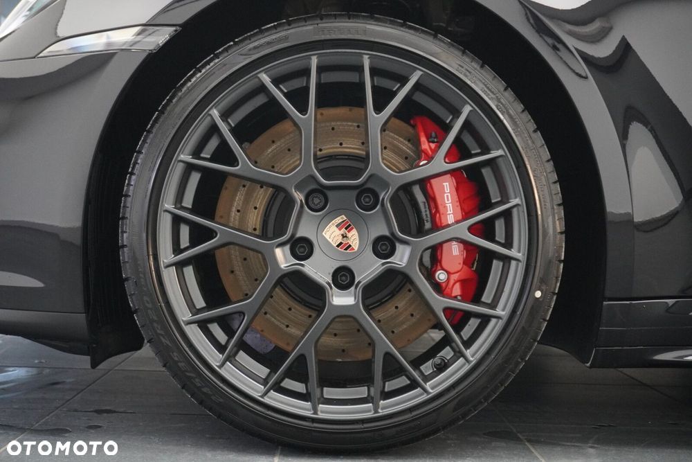 Porsche 911 Carrera S - 9