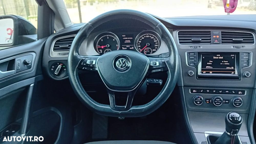 Volkswagen Golf 1.6 TDI DPF BlueMotion Technology Highline - 6