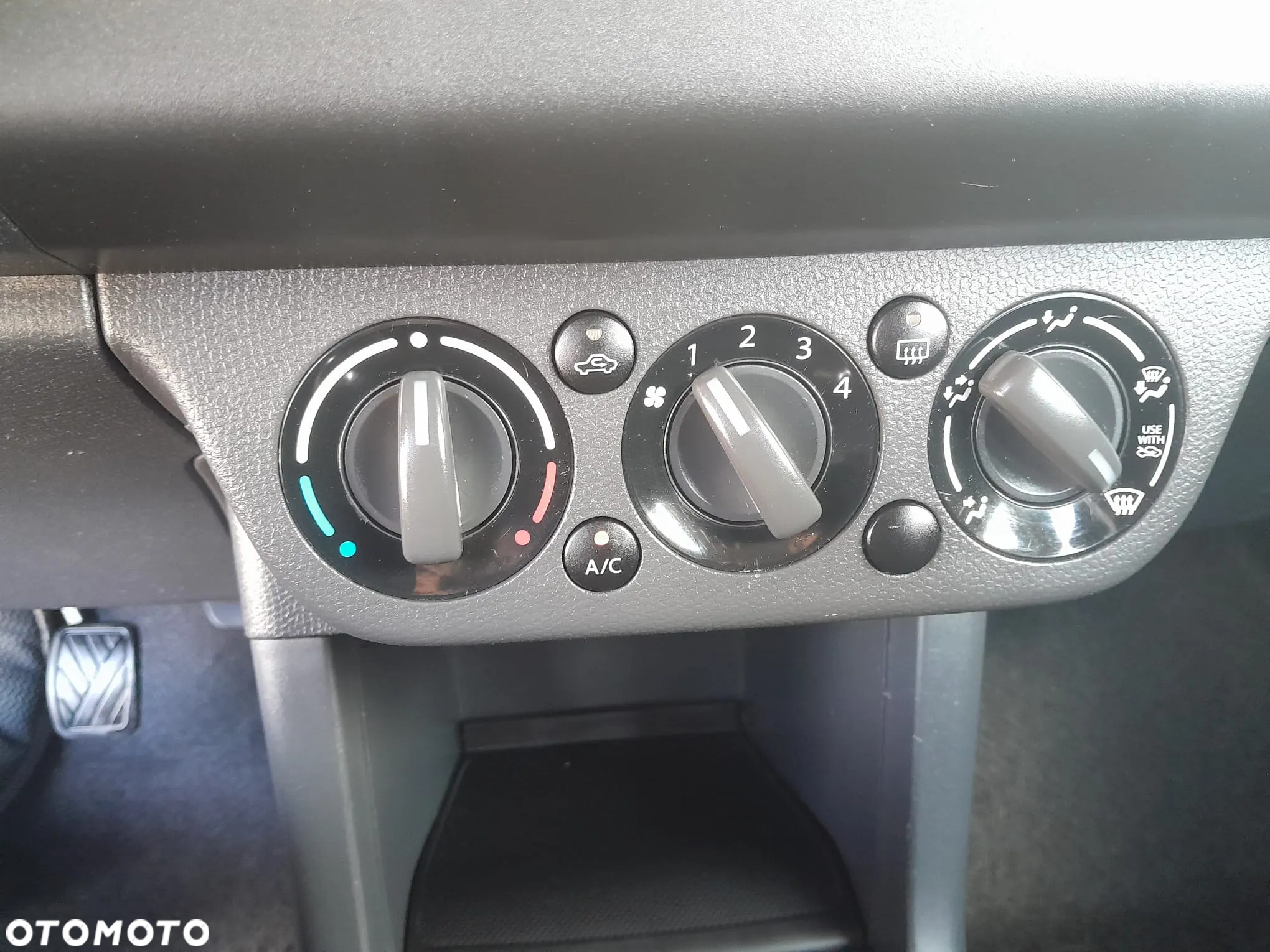 Suzuki Swift 1.3 Club dance - 16