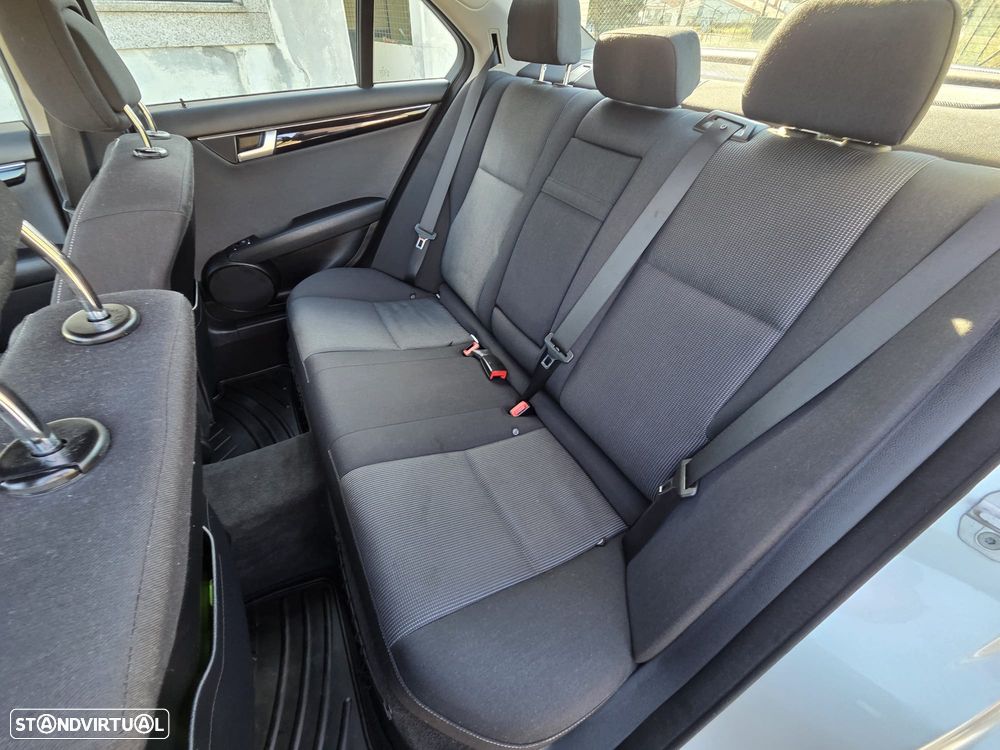 Mercedes-Benz C 220 CDI 7G-TRONIC Avantgarde Edition - 18