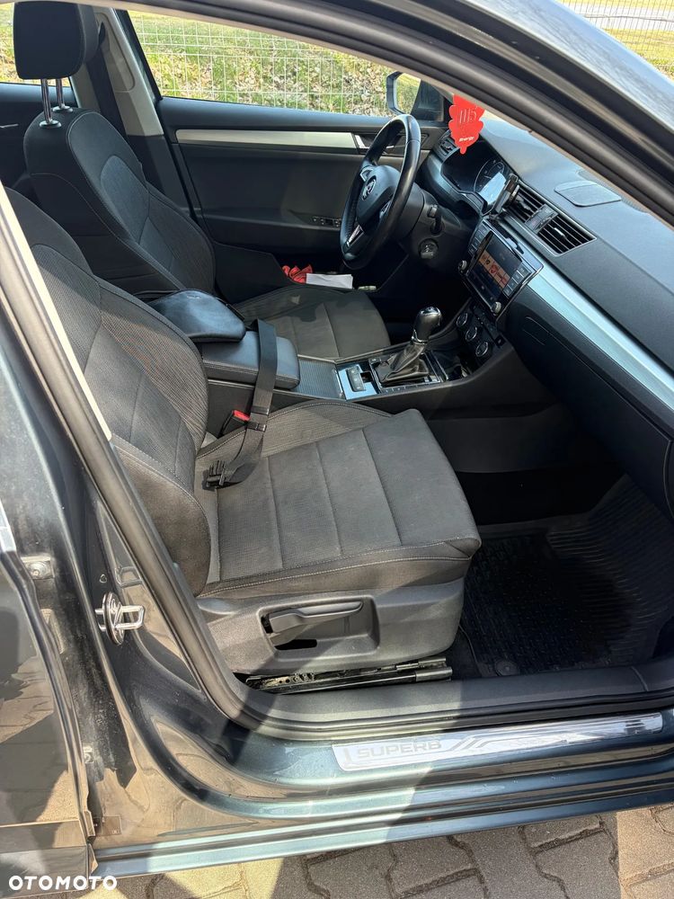 Skoda Superb 2.0 TDI Ambition DSG - 15