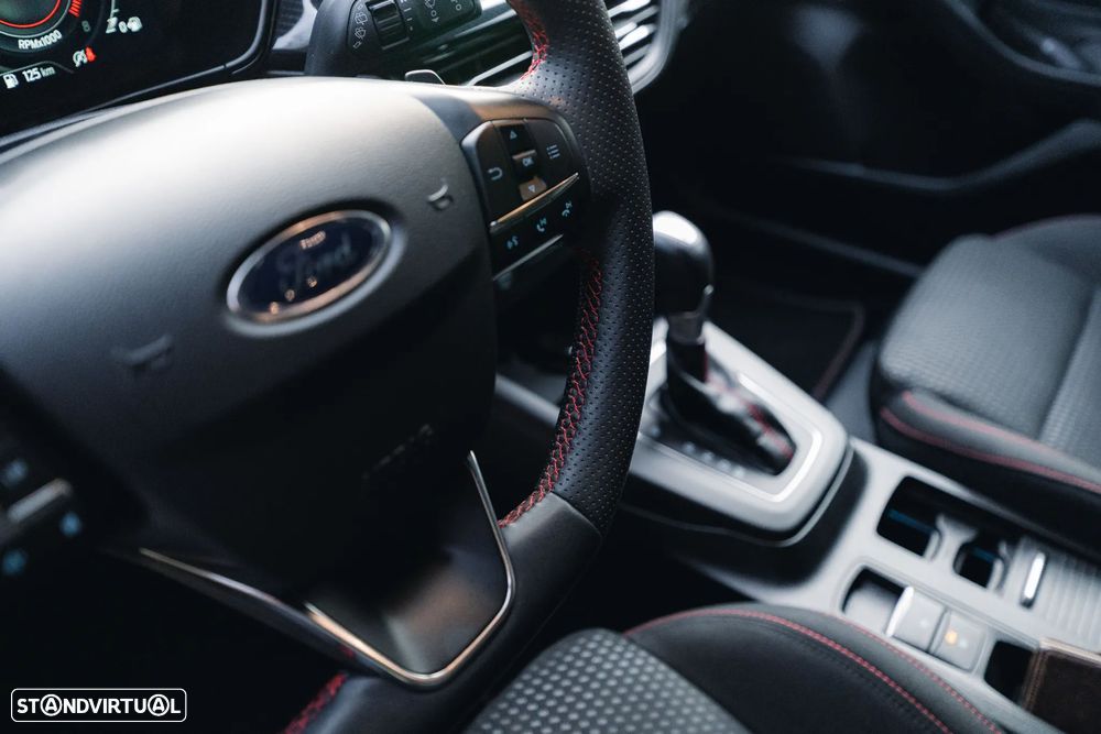 Ford Focus 1.0 EcoBoost Hybrid Aut. ST-LINE - 33