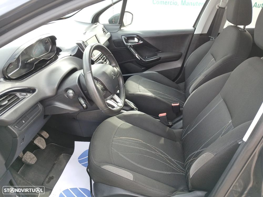 Peugeot 208 1.2 VTi Active - 14
