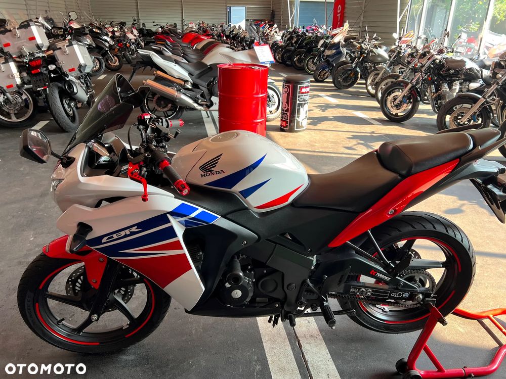 Honda CBR - 19