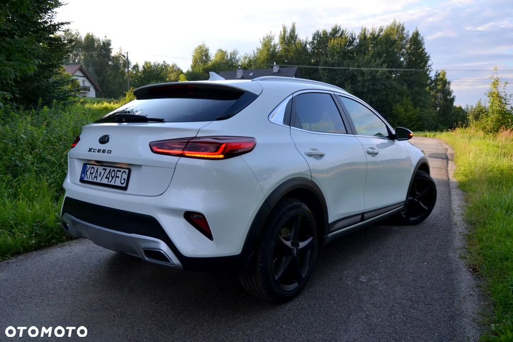 Kia XCeed 1.5 T-GDI Business Line DCT - 5