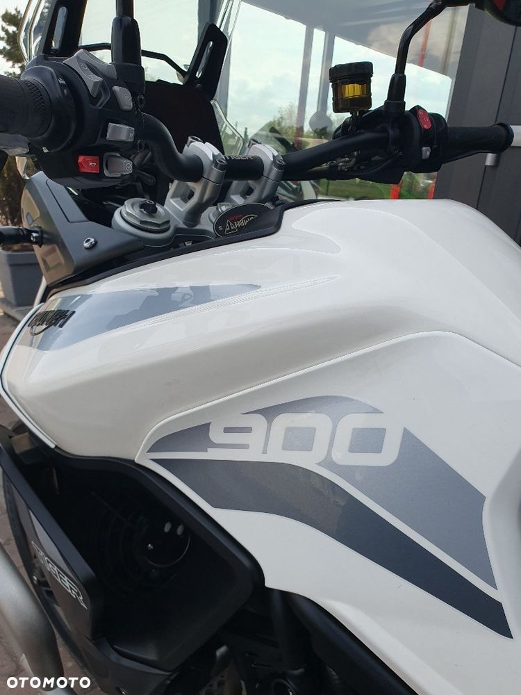 Triumph Tiger - 35