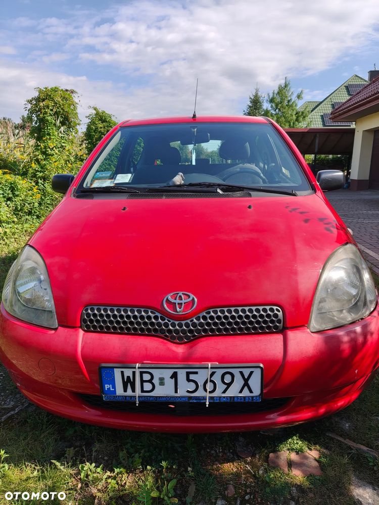 Toyota Yaris 1.3 - 4