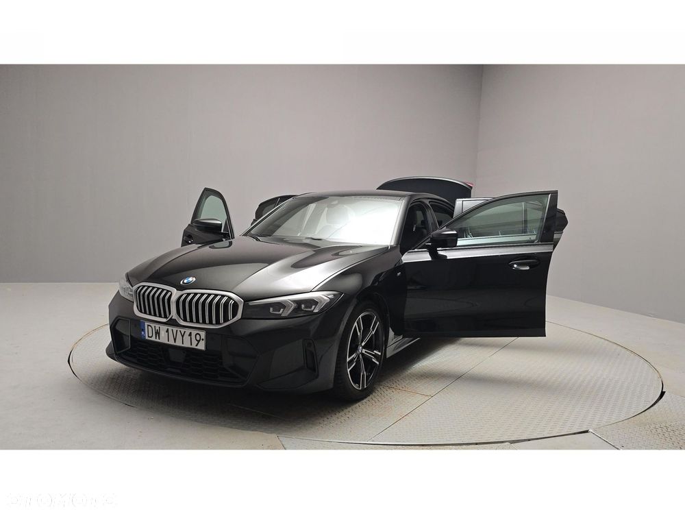 BMW Seria 3 320d xDrive mHEV M Sport - 15