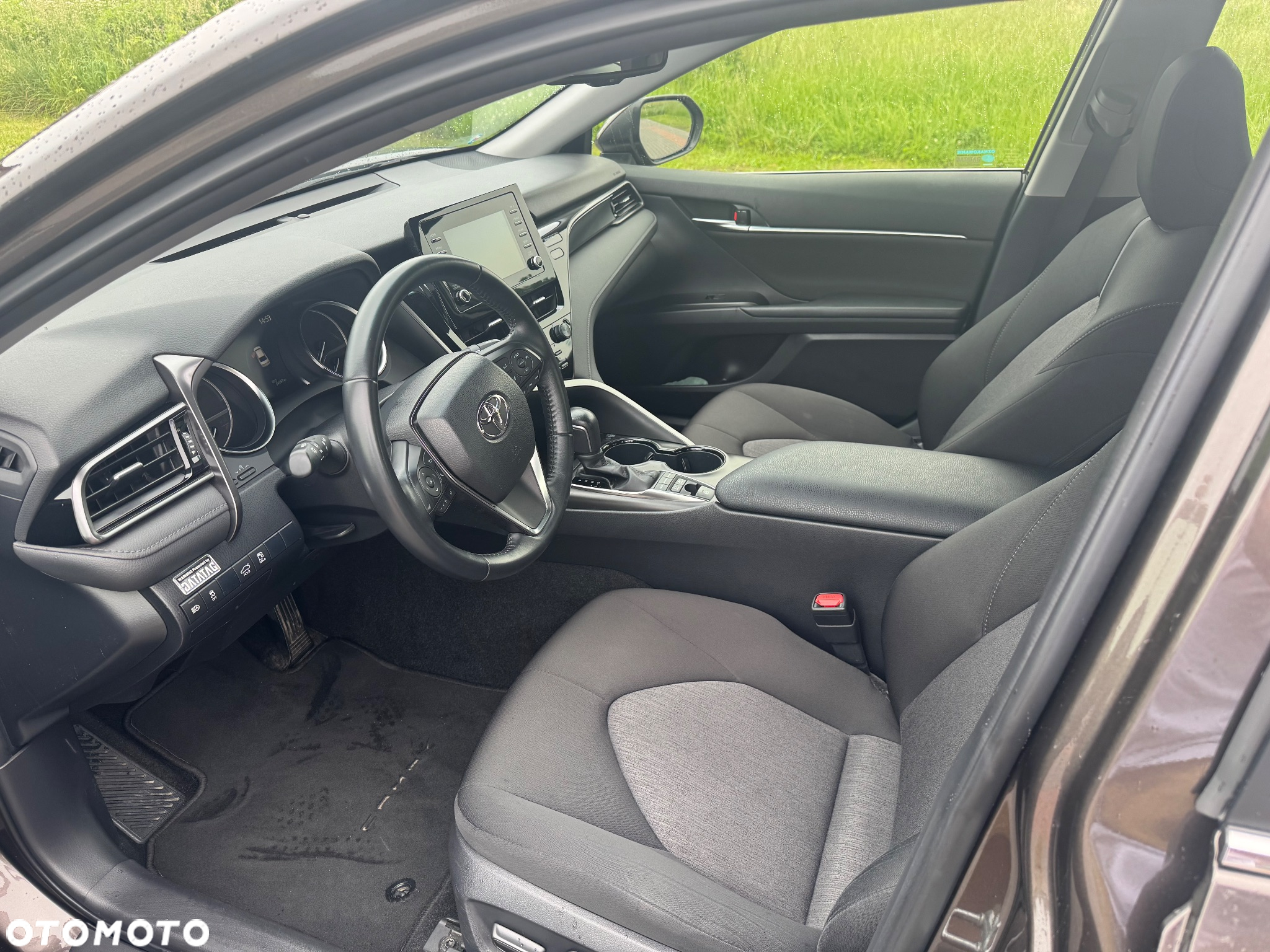 Toyota Camry 2.5 Hybrid Comfort CVT - 11