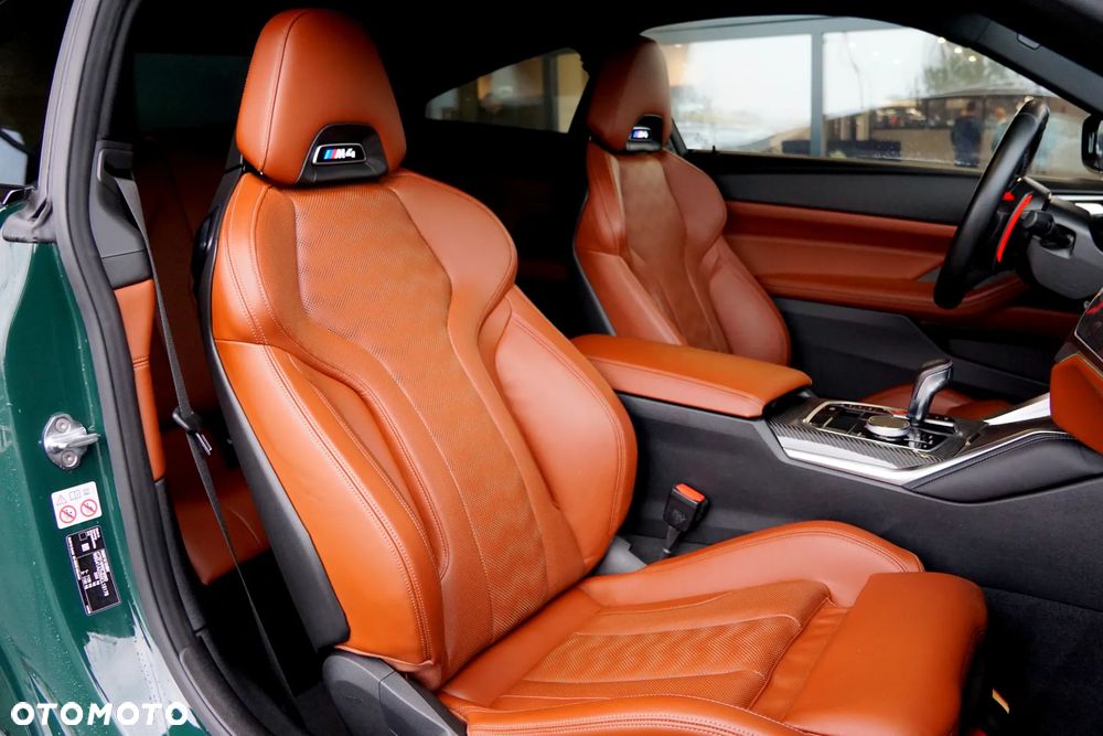 BMW M4 Competition M xDrive - 25