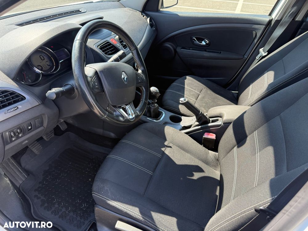 Renault Megane - 5
