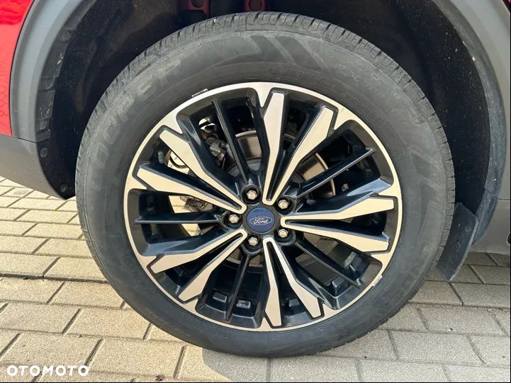 Ford Escape 2.0 EcoBoost AWD Titanium - 19