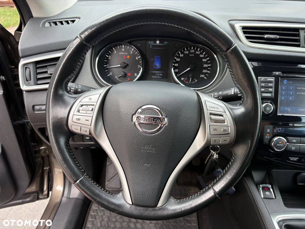 Nissan Qashqai 1.2 DIG-T N-Vision - 24