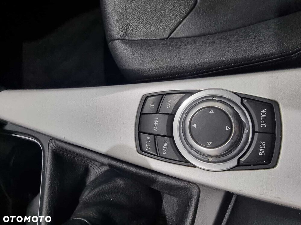 BMW Seria 3 - 30