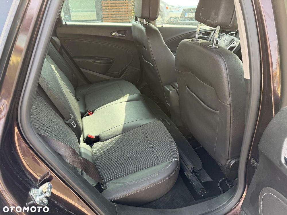 Opel Astra 1.4 Turbo - 32