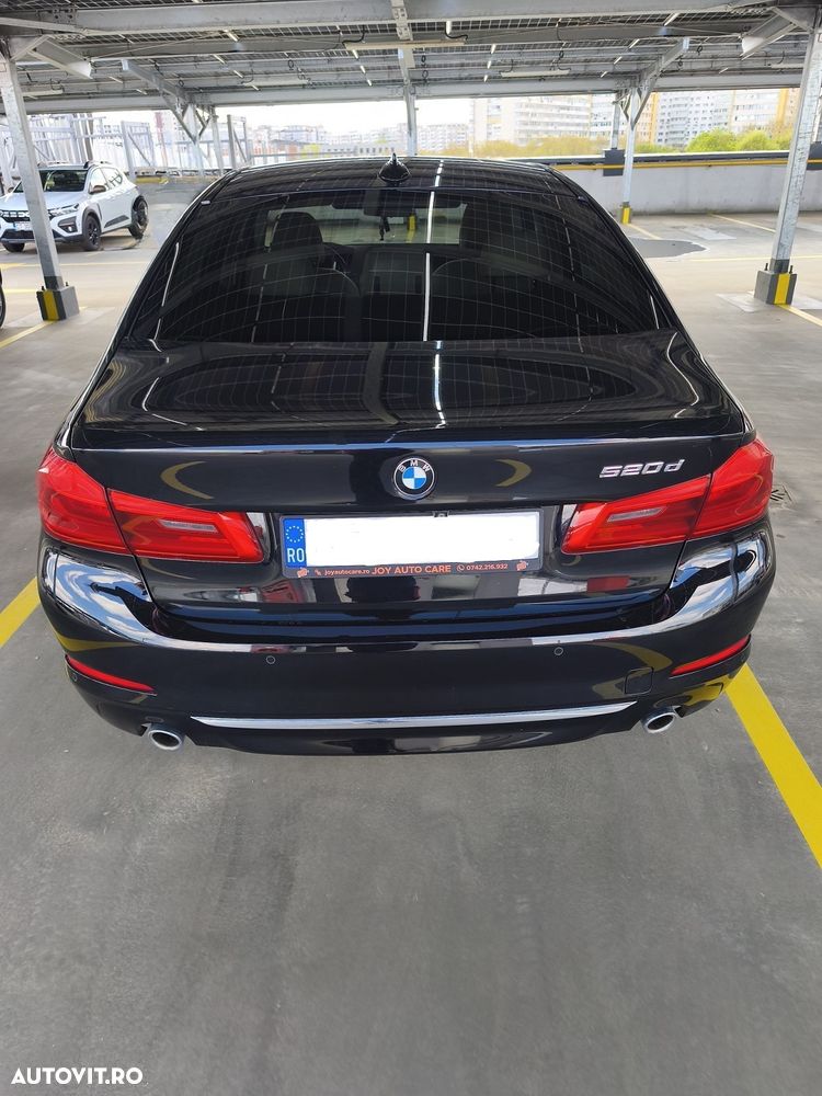 BMW Seria 5 520d Aut. Luxury Line - 4