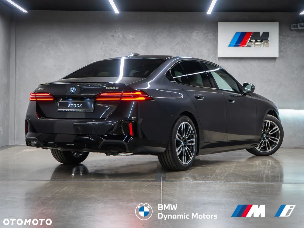 BMW Seria 5 530e xDrive - 4