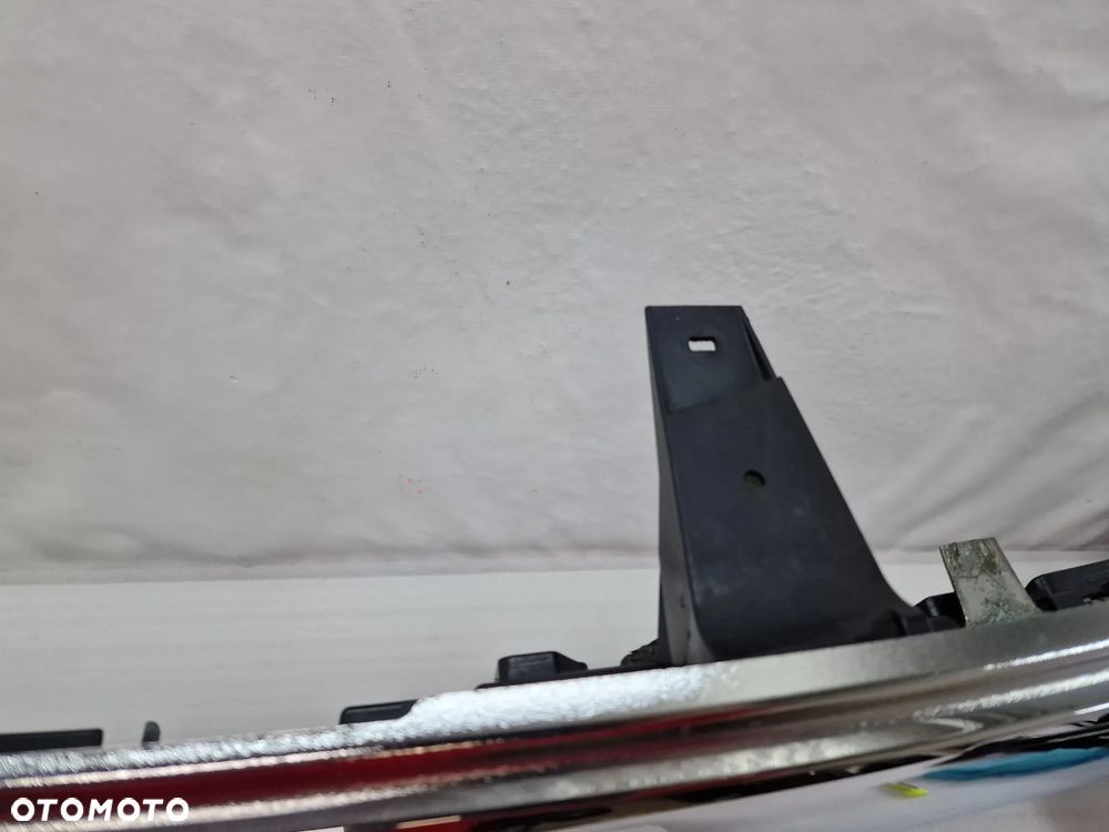 DODGE RAM 08- CHROMOWANA ATRAPA / GRILL PRZEDNI PRZÓD , ŁADNY , NR 1KX58TRMAB / 55277441AB , NR AUKCJI GL697 - 17