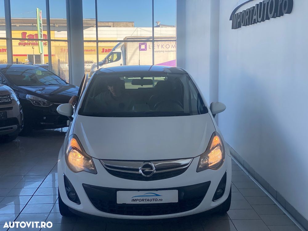 Opel Corsa 1.2 Essentia - 2