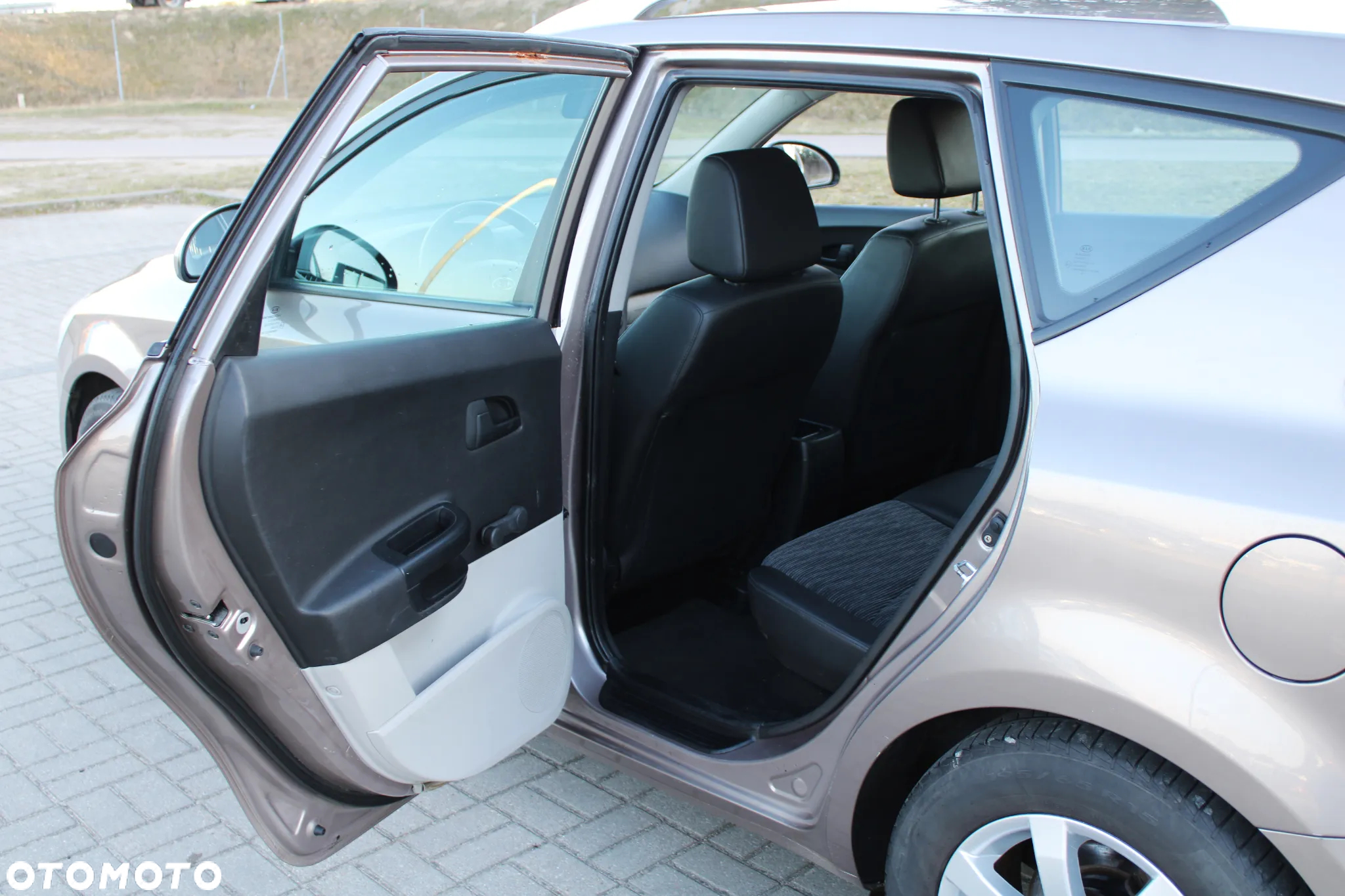 Kia Ceed - 24