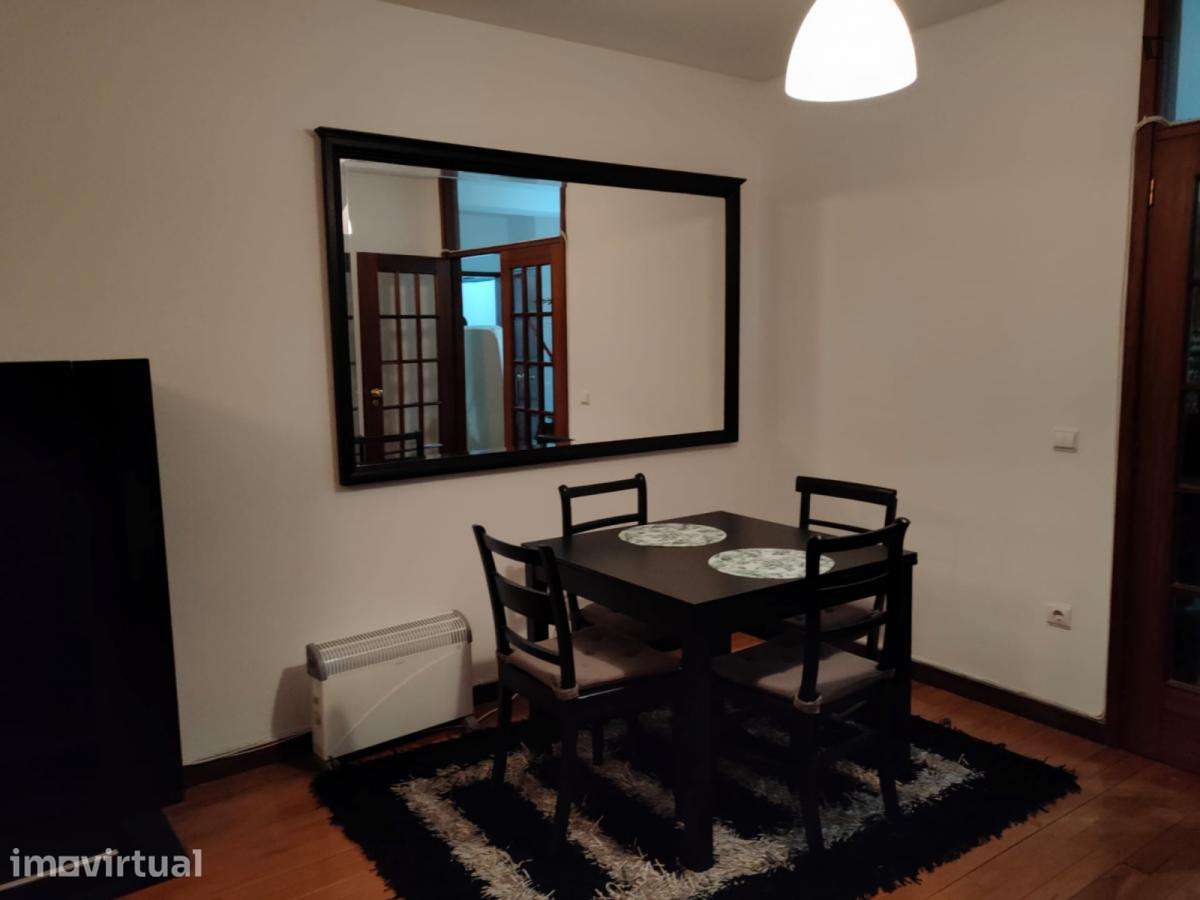 Apartamento com 2 quartos - localizado em Paranhos Porto - Grande imagem: 2/16