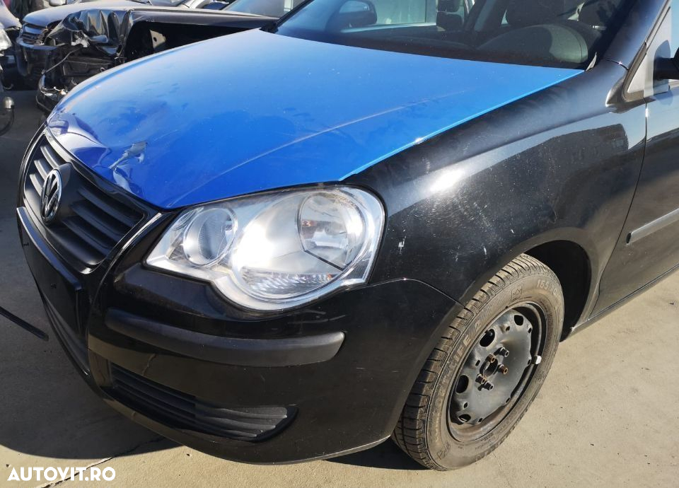 Far stanga Volkswagen Polo an 2008 - 2