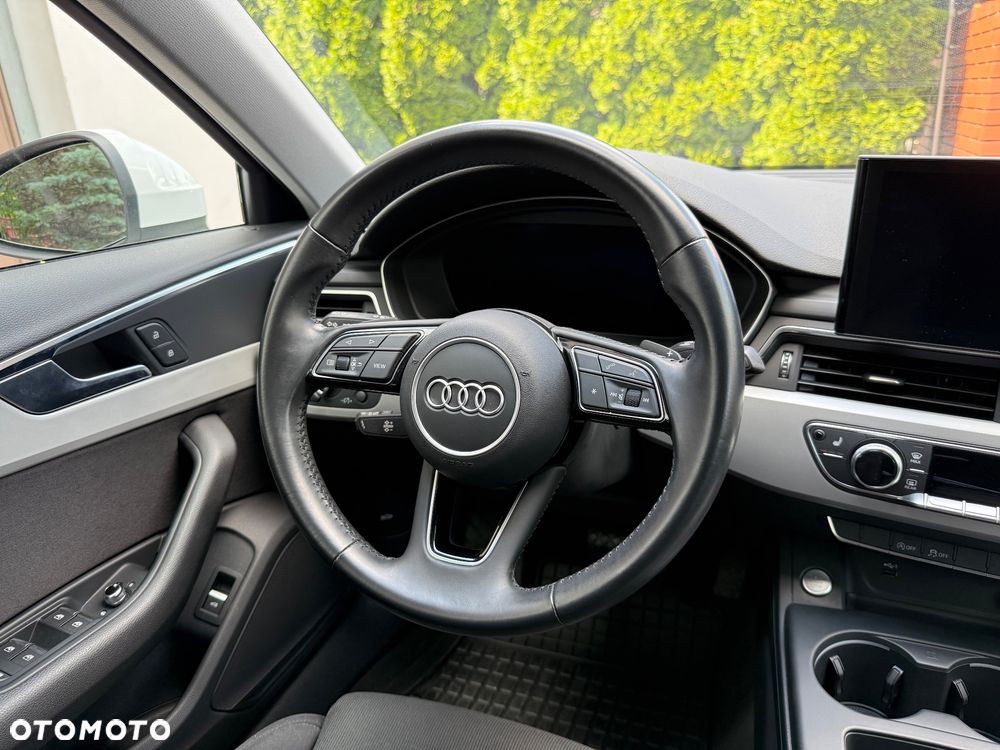 Audi A4 Limousine 35 TFSI Sport S tronic - 15