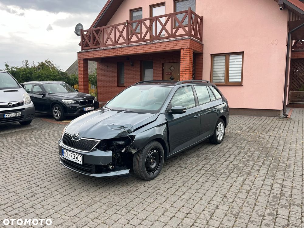 Skoda Fabia 1.2 TSI Ambition - 2