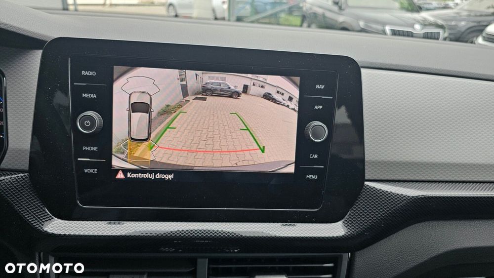 Volkswagen T-Cross - 16
